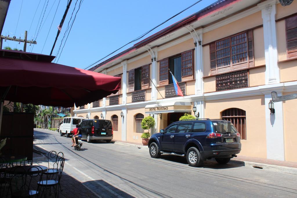 Hotel Felicidad Vigan Luaran gambar