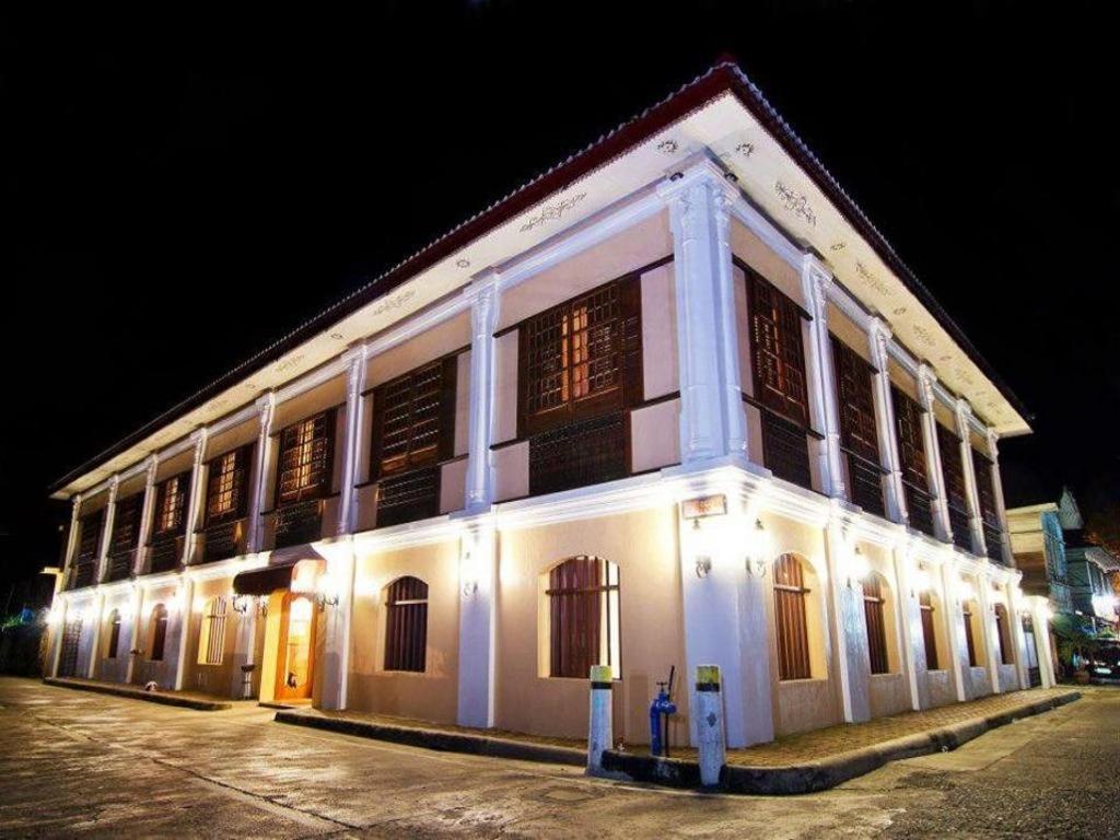 Hotel Felicidad Vigan Luaran gambar