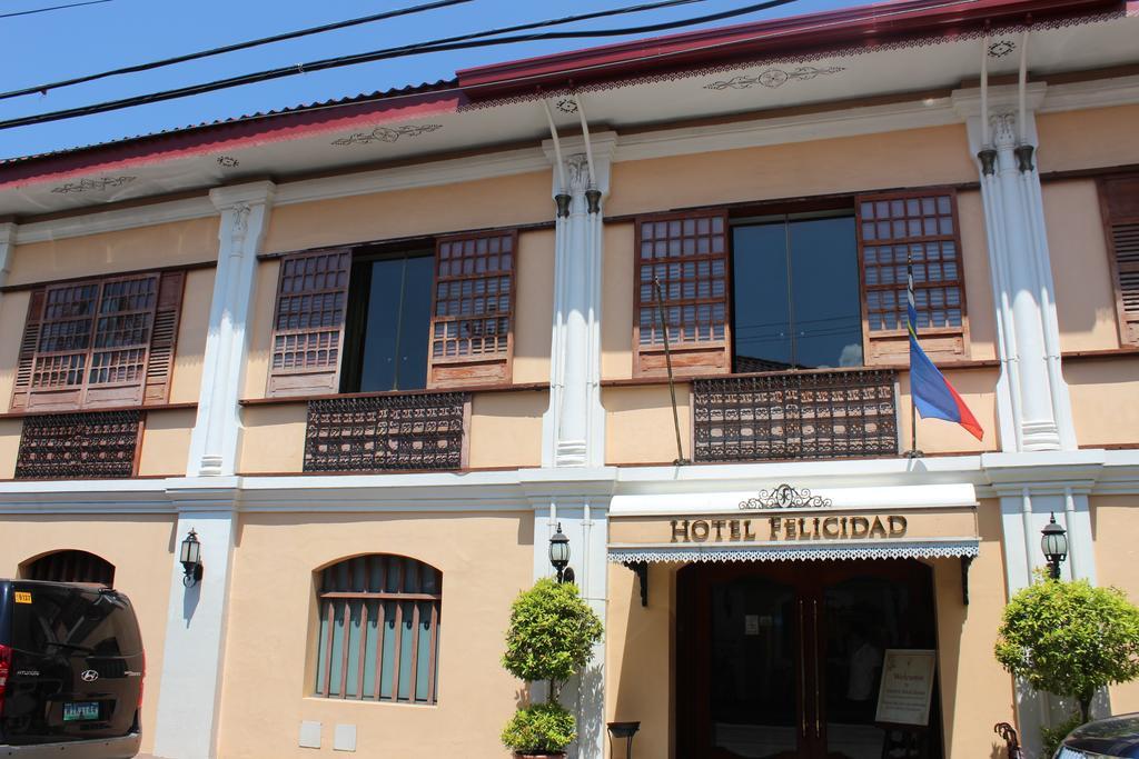 Hotel Felicidad Vigan Luaran gambar