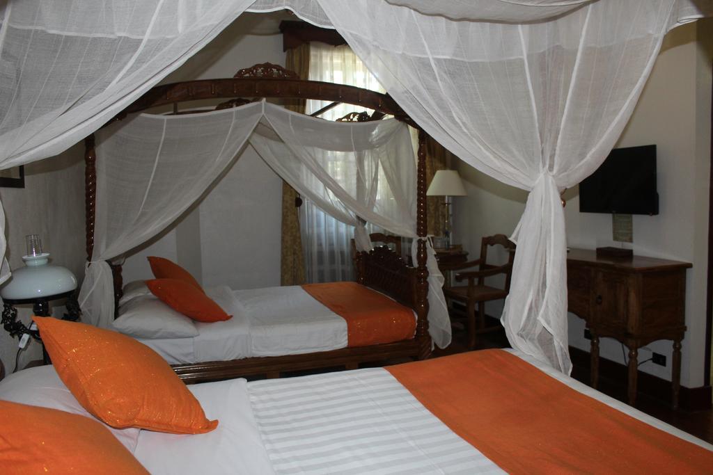 Hotel Felicidad Vigan Luaran gambar
