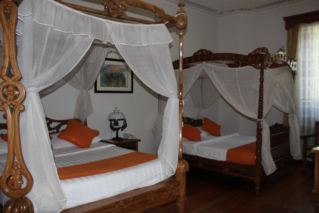 Hotel Felicidad Vigan Luaran gambar