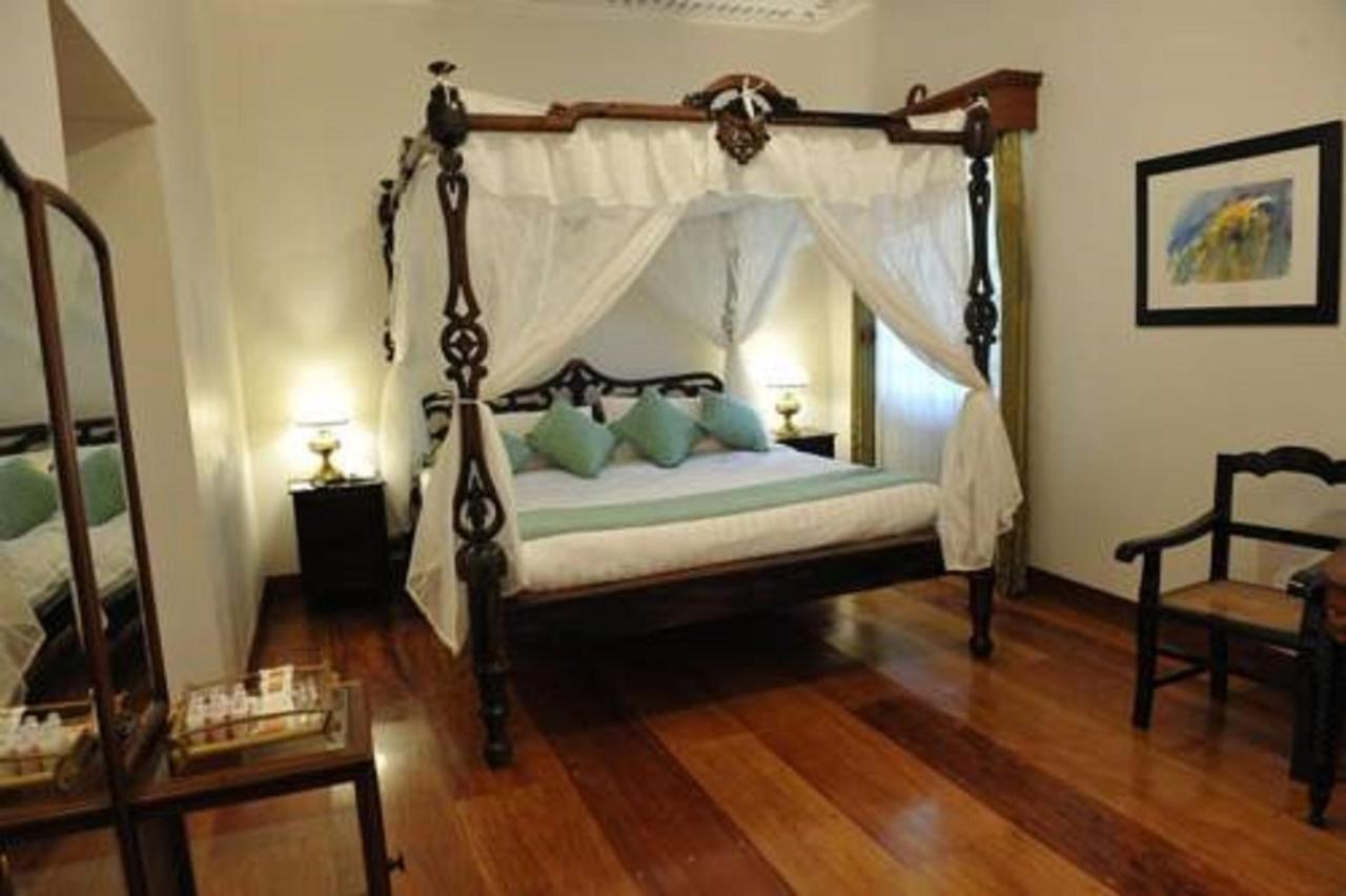 Hotel Felicidad Vigan Luaran gambar