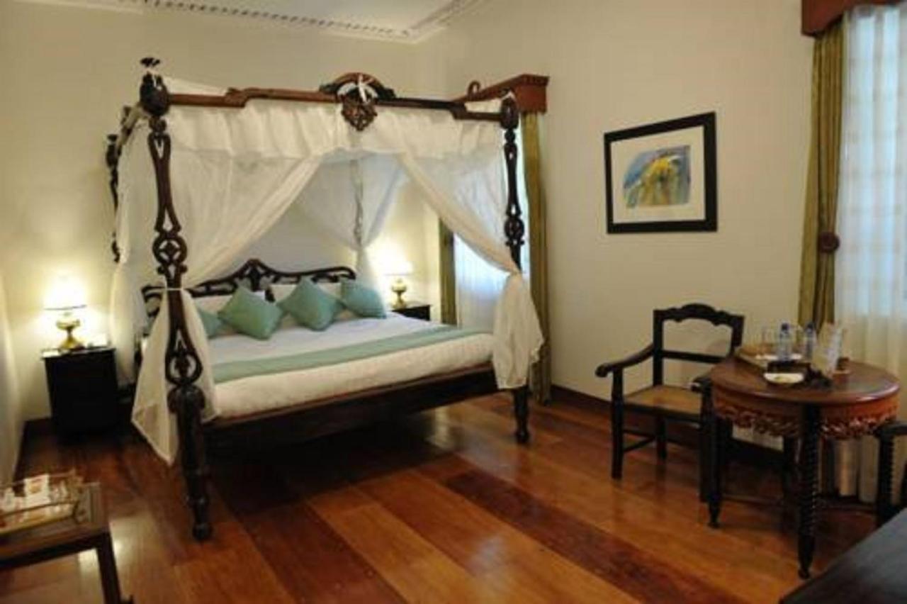 Hotel Felicidad Vigan Luaran gambar
